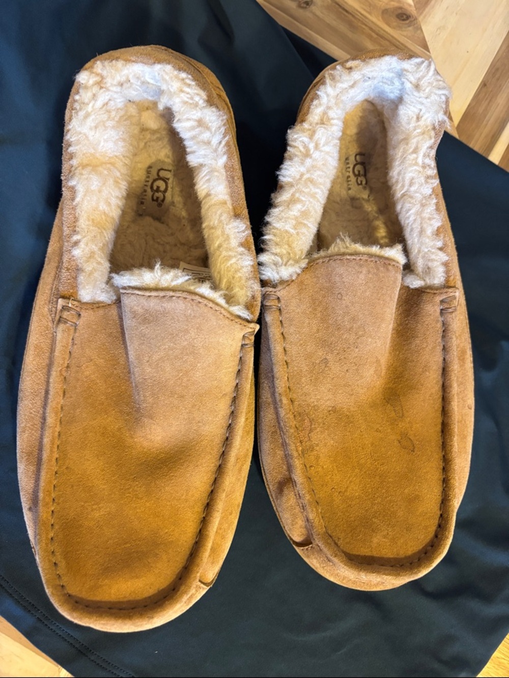 UGG Men's Ascot Chestnut Suede Sheepskin-Lined Slip-Ons